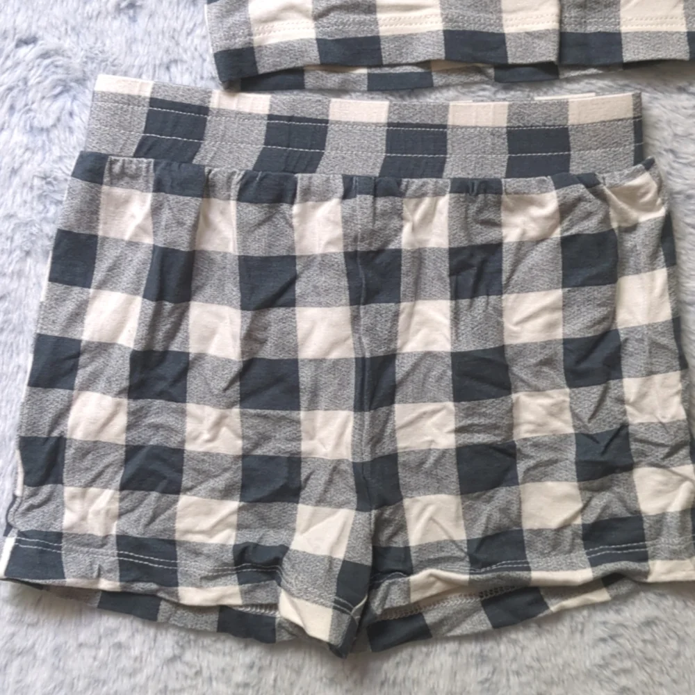 NWOT/EUC 2T Kate Quinn topstitch tank and short set slate blue gingham bamboo
